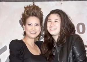 甄妮爆料老公出轨视频,视频曝光惊人内幕